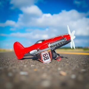2003 Hot Wheels C2719 Fire Patrol 68 Propeller Plane Die Cast Airplane Diecast
